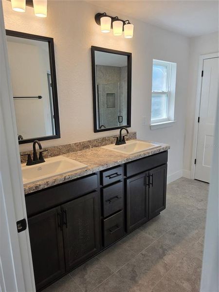 Furnished interior view inside a new home in Spring Hill, Spring Hill (Image 4).