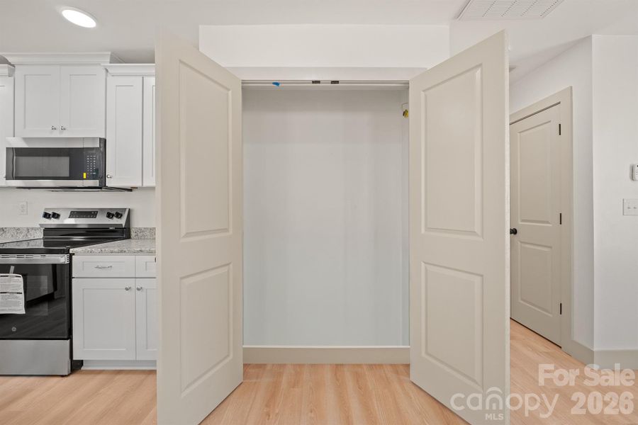 Image 37 of a home in .