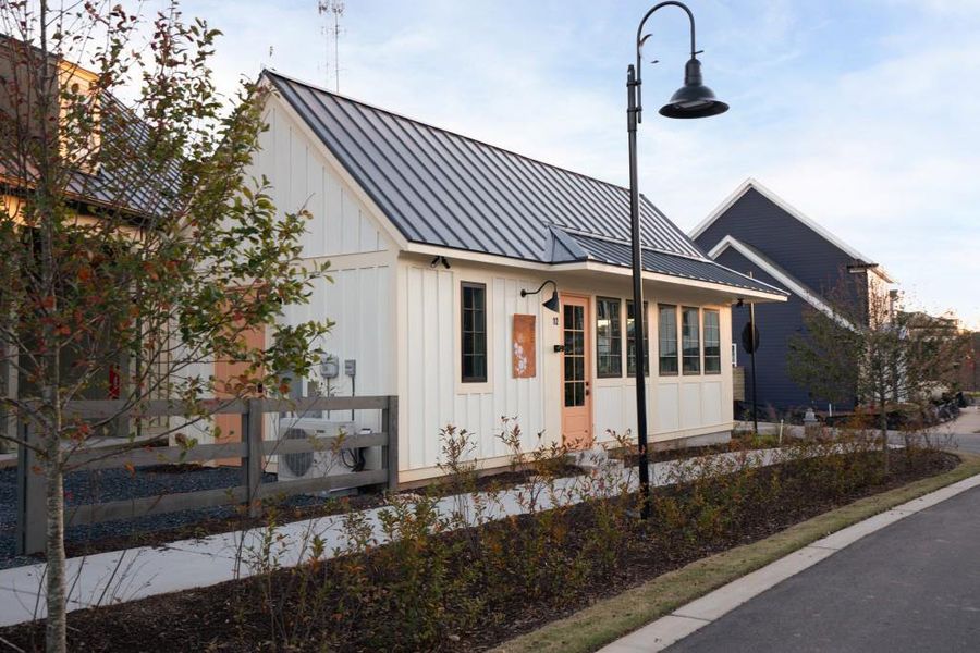 Image 63 of a home in Harmony.