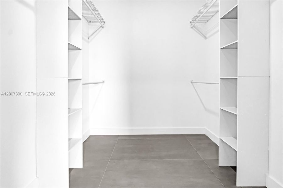 Spacious, unfurnished interior of a new home in , Cape Coral (Image 30). Spacious, unfurnished interior of a new home in , Cape Coral (Image 30).