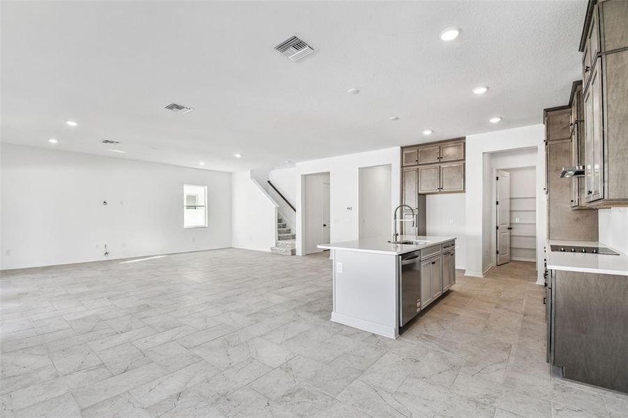 Furnished interior view inside a new home in City of Tampa, Tampa (Image 14).