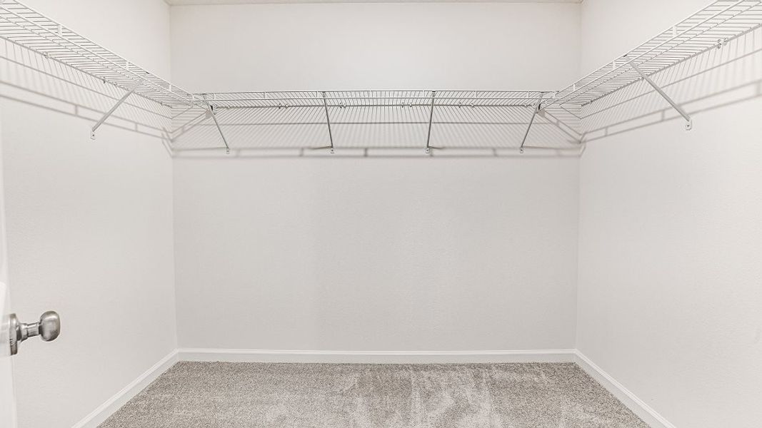 Oxford Owner's Suite Walk-in Closet Oxford Owner's Suite Walk-in Closet