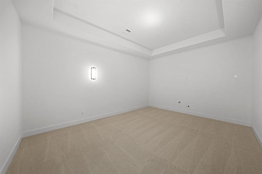 Spacious, unfurnished interior of a new home in King's Crossing - Phase 3, Parker (Image 31).