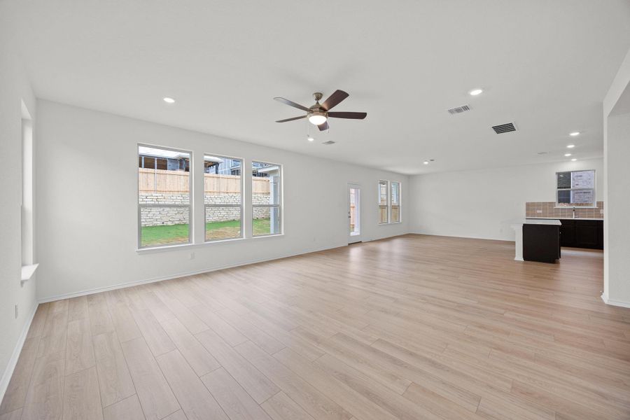 Spacious, unfurnished interior of a new home in Salerno - Classic Collection, Round Rock (Image 12). Spacious, unfurnished interior of a new home in Salerno - Classic Collection, Round Rock (Image 12).