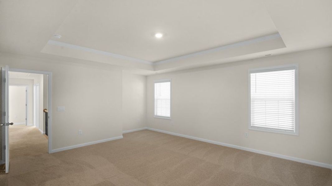 Spacious, unfurnished interior of a new home in Collins Ridge, Hillsborough (Image 28).