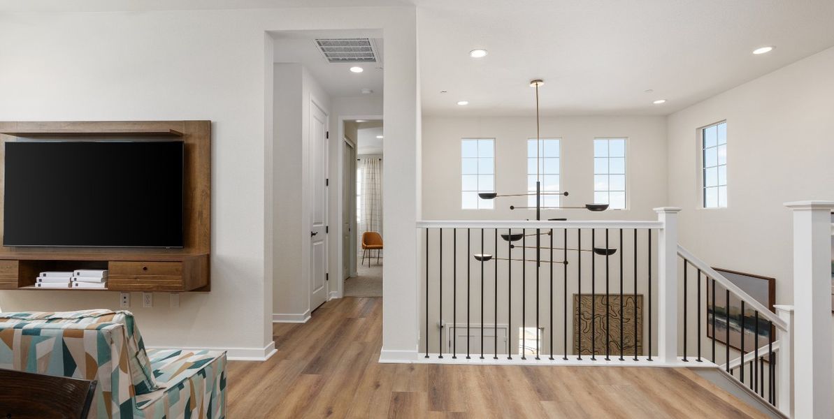 Horizon at Cascade Landing - 1440x724 (38)