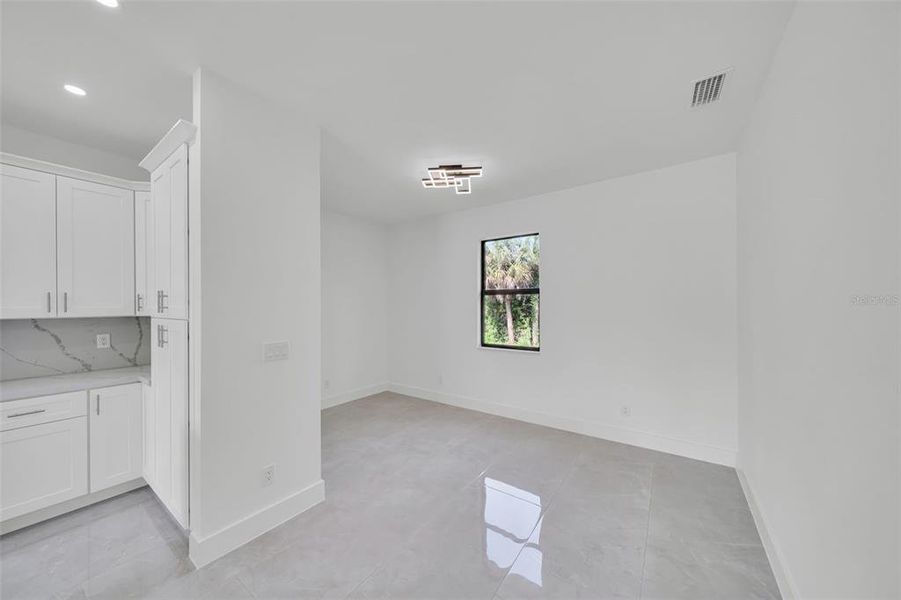 Spacious, unfurnished interior of a new home in , Port Charlotte (Image 18). Spacious, unfurnished interior of a new home in , Port Charlotte (Image 18).