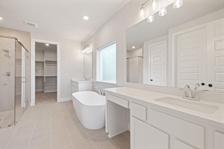 Furnished interior view inside a new home in Nolina, Georgetown (Image 12).