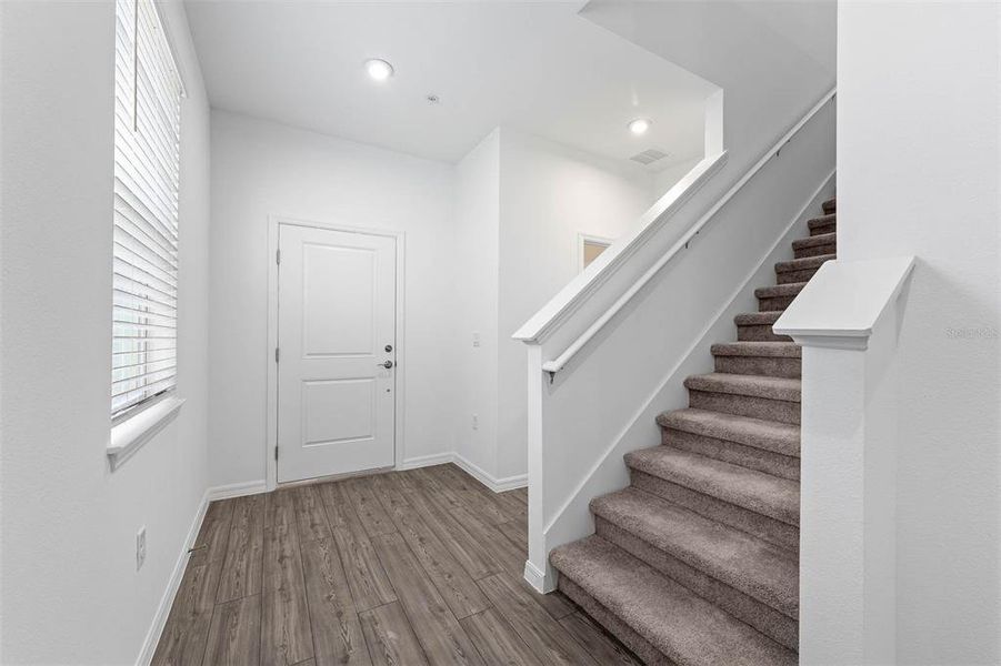 Spacious, unfurnished interior of a new home in Brack Ranch, St. Cloud (Image 34).