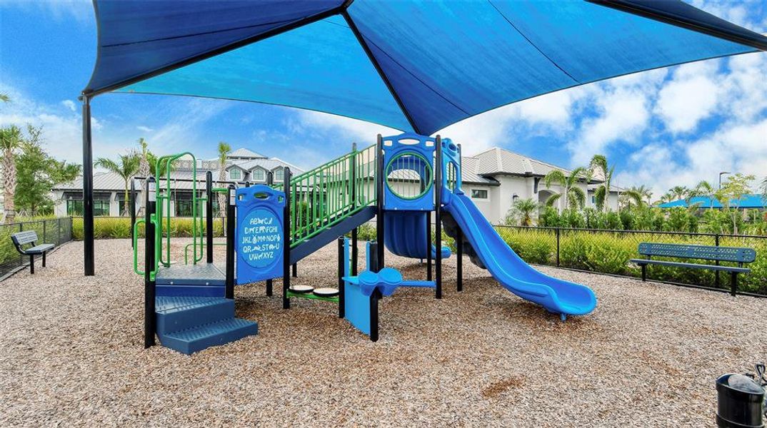 Community amenities in , Nokomis (Image 59).