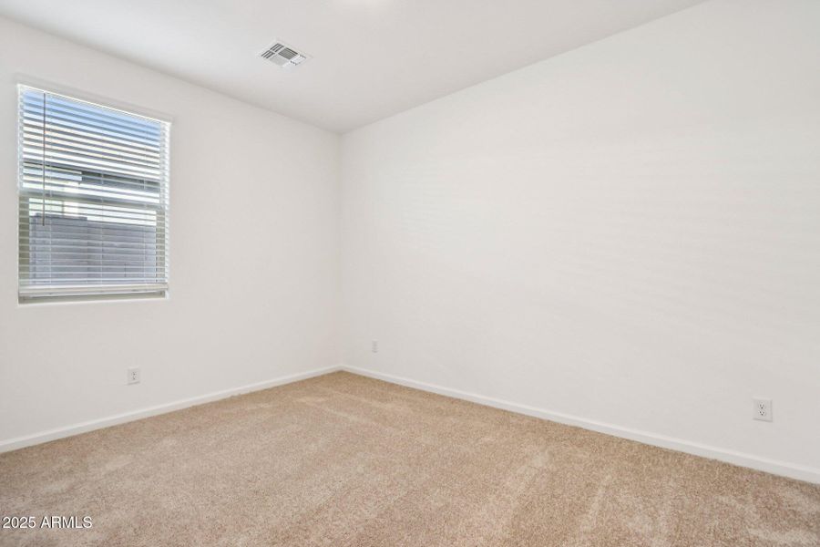 24-web-or-mls-S 95th Dr-S0512-020