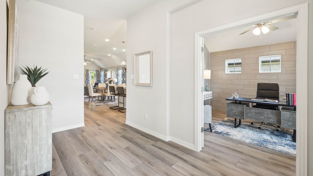 Laurel Floor Plan - Representative Photo Laurel Floor Plan - Representative Photo
