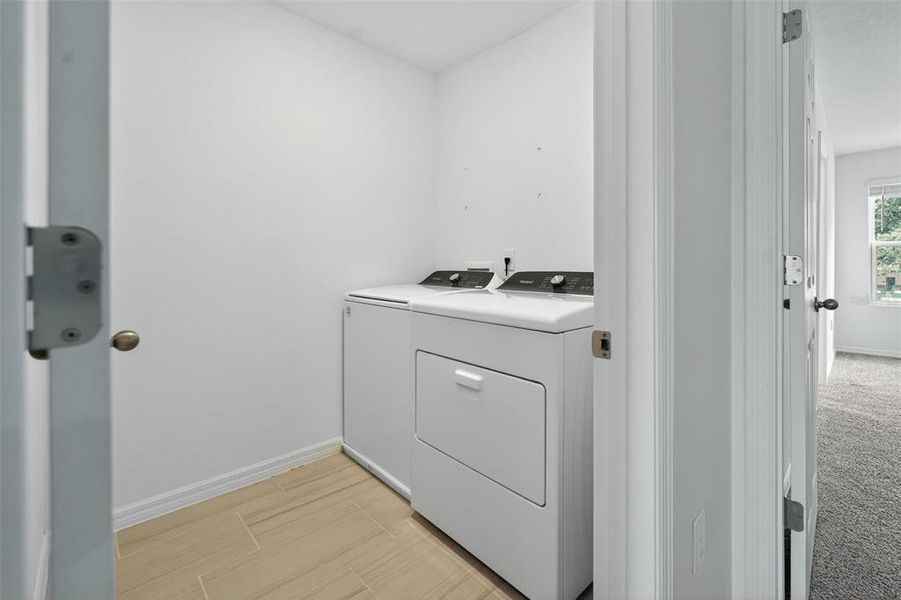 Furnished interior view inside a new home in , Orlando (Image 5).