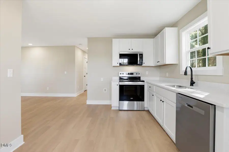 23-215 N Lumber St-23