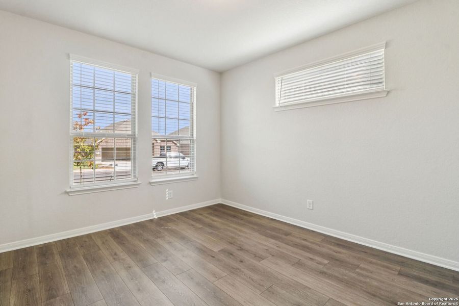 Spacious, unfurnished interior of a new home in Fox Falls, Boerne (Image 24). Spacious, unfurnished interior of a new home in Fox Falls, Boerne (Image 24).