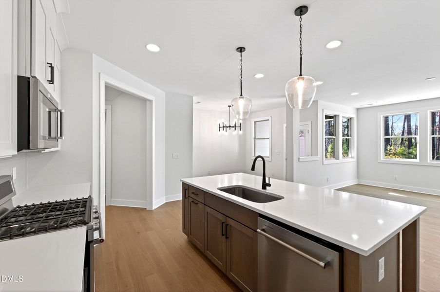 978 Helix (14) 978 Helix (14)