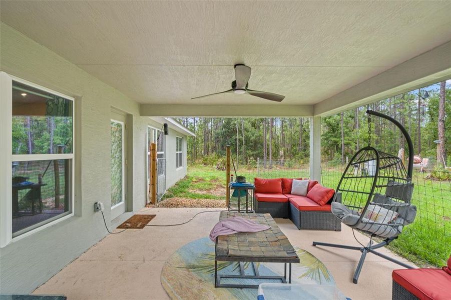 Exterior details and patio area of a home in Royal Highlands, Brooksville (Image 28).