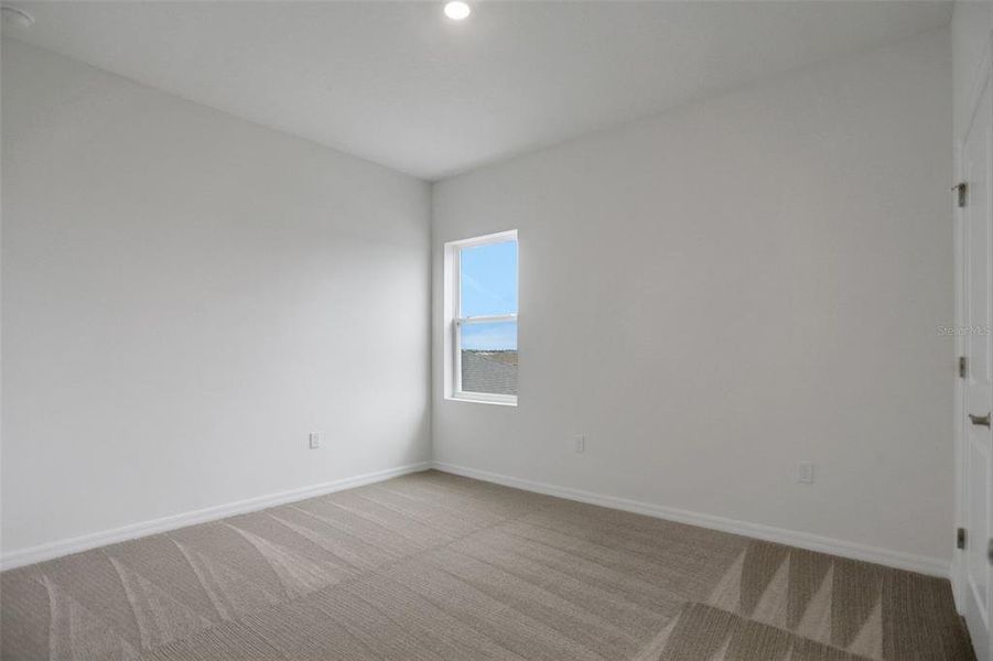 Spacious, unfurnished interior of a new home in Turnleaf, Punta Gorda (Image 29).