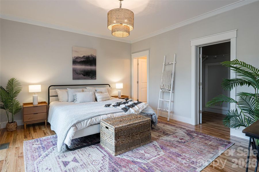 Primary suite on main level