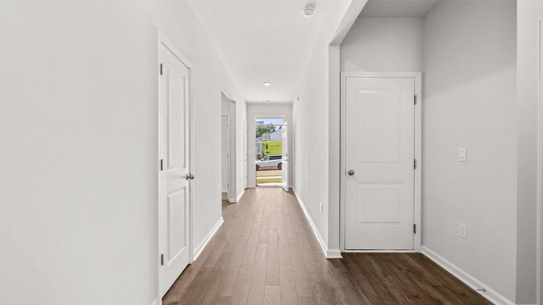 Spacious, unfurnished interior of a new home in Highland Hills, Graniteville (Image 30).