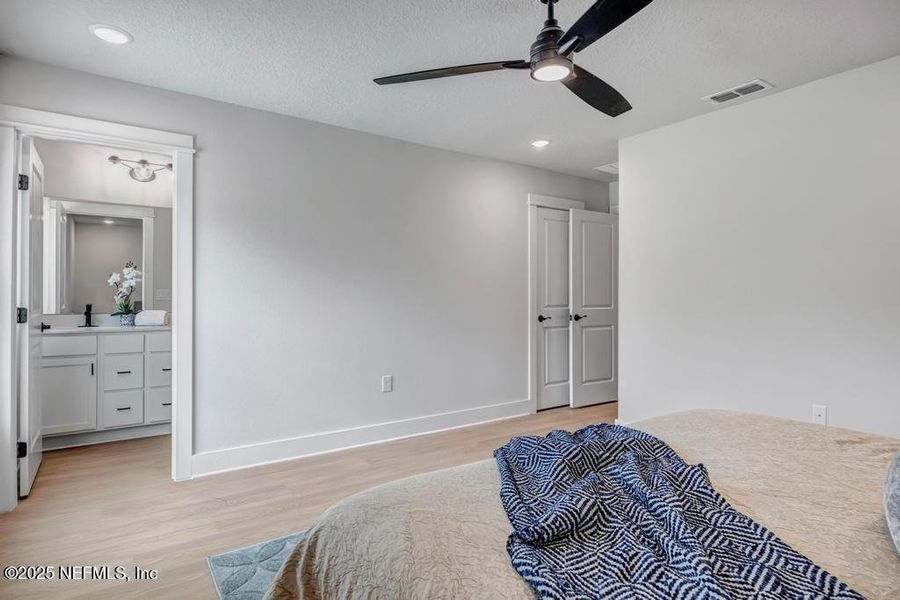 Furnished interior view inside a new home in , Jacksonville (Image 19).