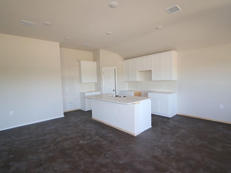 Spacious, unfurnished interior of a new home in Marble Creek Crossing, Austin (Image 6). Spacious, unfurnished interior of a new home in Marble Creek Crossing, Austin (Image 6).