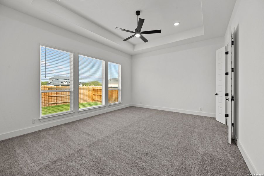 Spacious, unfurnished interior of a new home in Mesa Western, Cibolo (Image 15).
