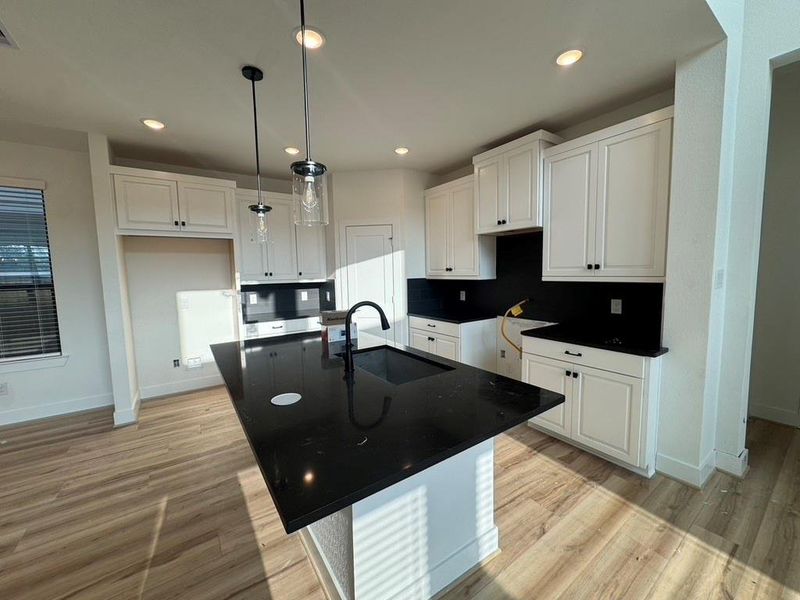 Furnished interior view inside a new home in Evergreen, Conroe (Image 3).