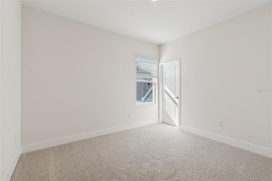 Spacious, unfurnished interior of a new home in North River Ranch – Townhomes, Parrish (Image 39).