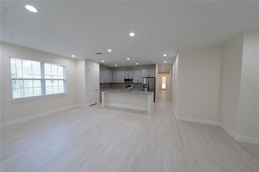 Spacious, unfurnished interior of a new home in , Summerfield (Image 37).