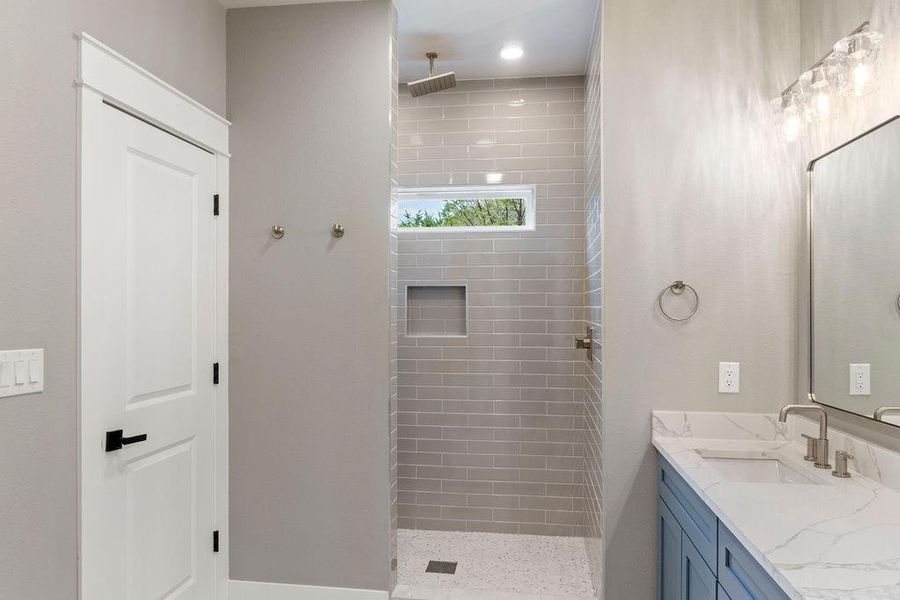 Furnished interior view inside a new home in , Granbury (Image 12).