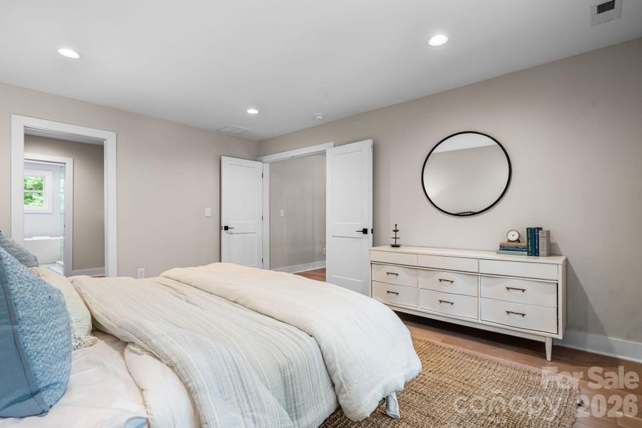 Furnished interior view inside a new home in , Lincolnton (Image 39).