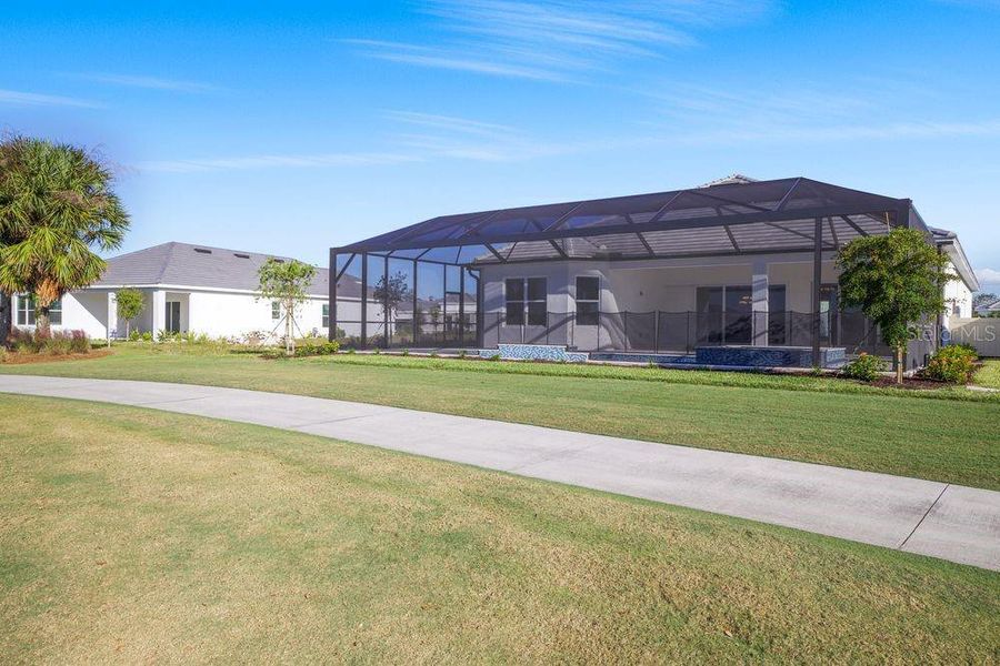 Image 48 of a home in Esplanade at Azario Lakewood Ranch. Image 48 of a home in Esplanade at Azario Lakewood Ranch.