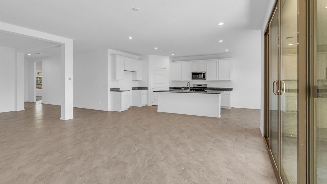 Image 41 representing the Pearl by D.R. Horton in Saguaro Bloom, Marana, AZ.