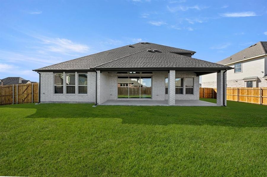 Exterior details and patio area of a home in Bear Creek, Cedar Hill (Image 26).