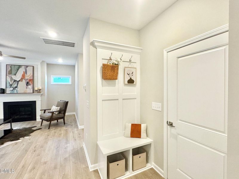 20250923_212513604_iOS