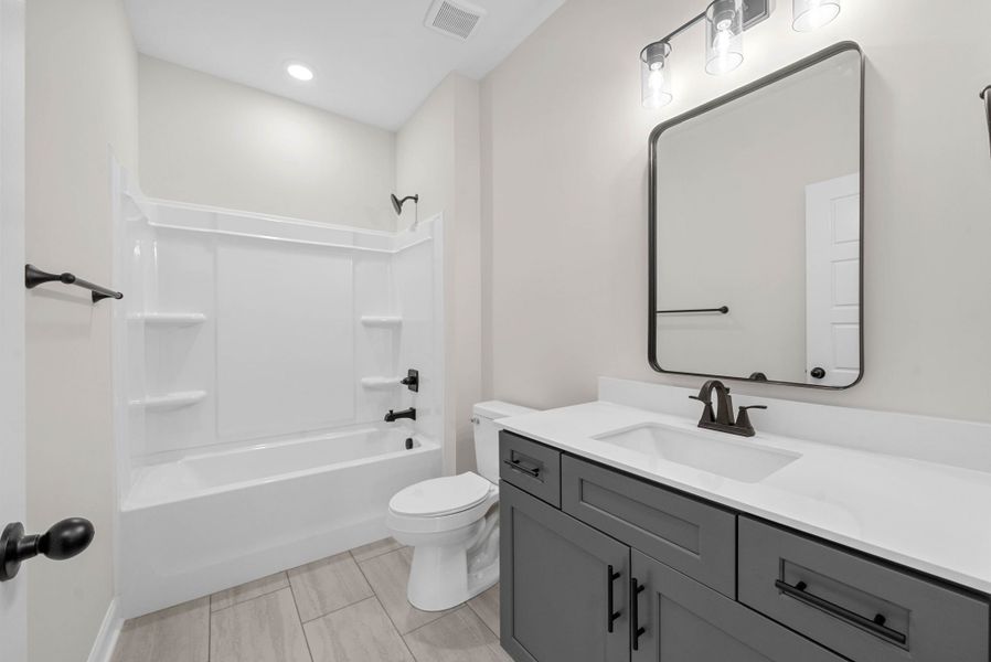 Representative furnished interior of a home built from the Cumberland by Rockwood Homes in New Hope Estates, Nashville (Image 11).
