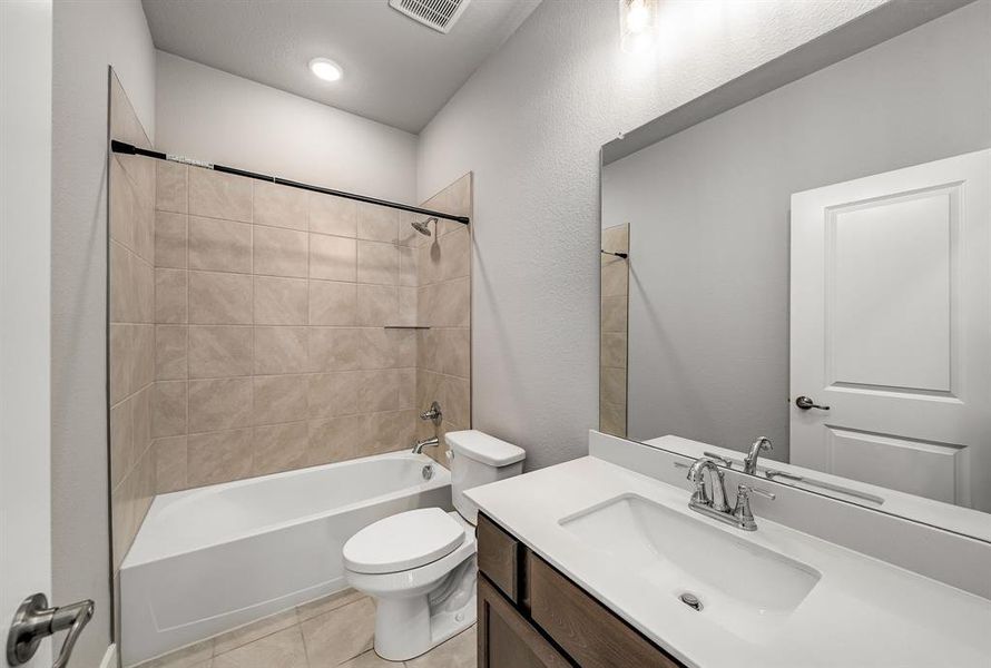 Furnished interior view inside a new home in , McKinney (Image 9). Furnished interior view inside a new home in , McKinney (Image 9).