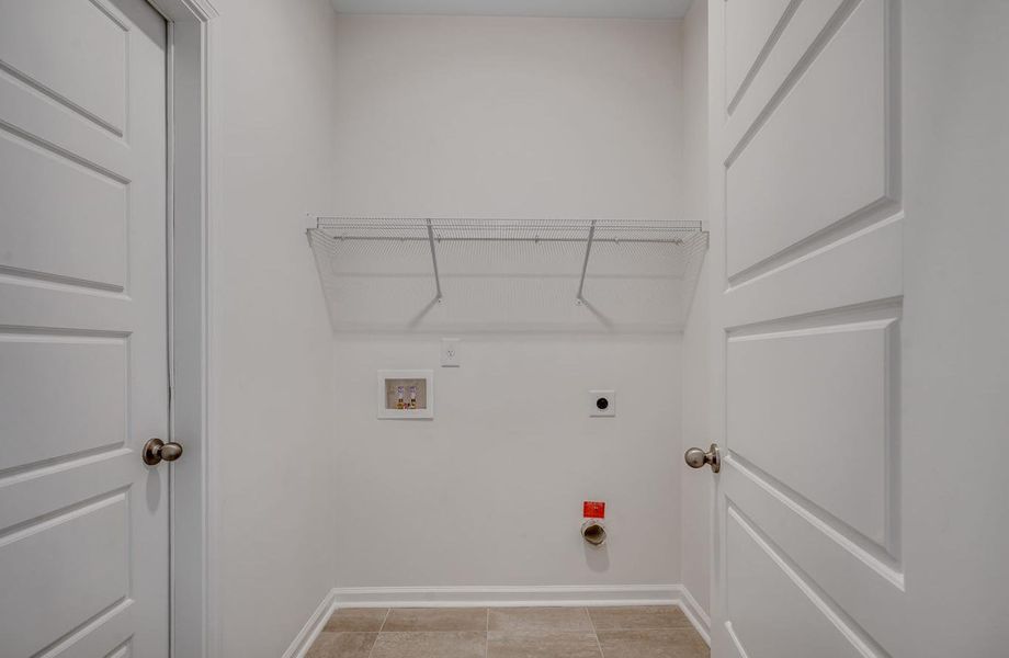 Spacious, unfurnished interior of a new home in The Groves of Berkeley, Moncks Corner (Image 14).