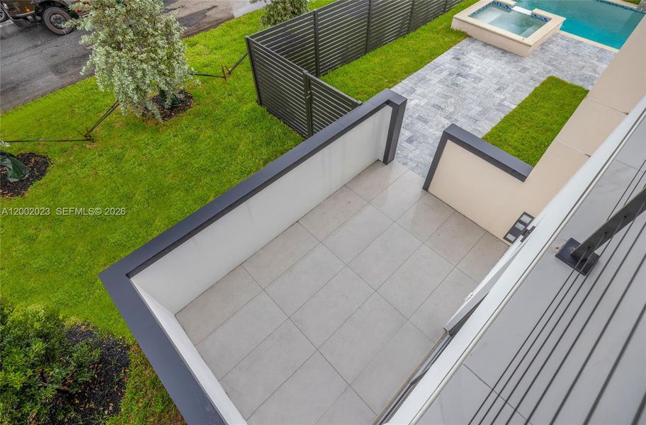 Exterior details and patio area of a home in , Fort Lauderdale (Image 32).
