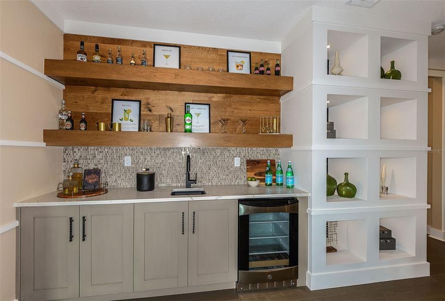 Furnished interior view inside a new home in Cresswind Lakewood Ranch, Lakewood Ranch (Image 5). Furnished interior view inside a new home in Cresswind Lakewood Ranch, Lakewood Ranch (Image 5).