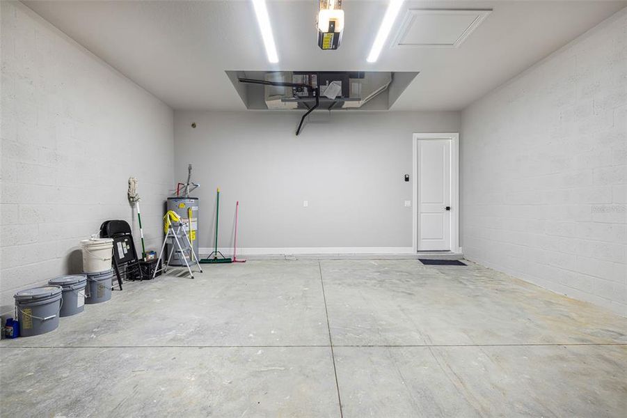 Spacious, unfurnished interior of a new home in , North Port (Image 45). Spacious, unfurnished interior of a new home in , North Port (Image 45).