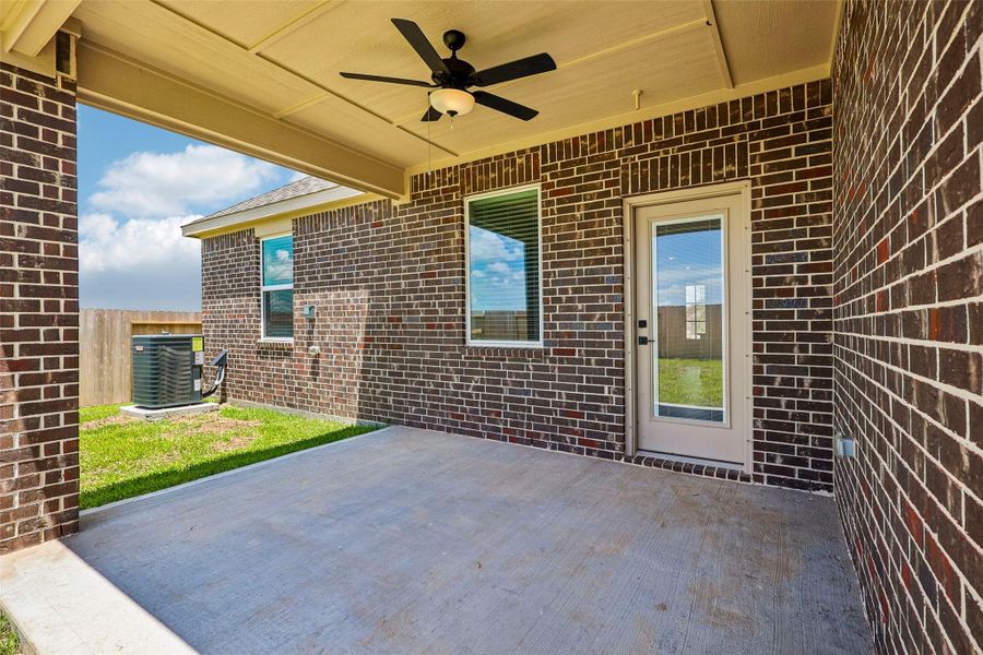 Exterior details and patio area of a home in Lago Mar, Texas City (Image 17). Exterior details and patio area of a home in Lago Mar, Texas City (Image 17).