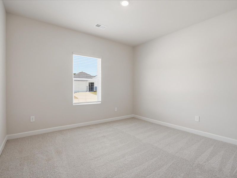 Spacious, unfurnished interior of a new home in Vickery Station, Woodruff (Image 14).