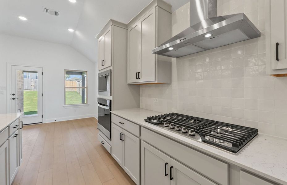 Furnished interior view inside a new home in Crescent Bluff, Georgetown (Image 15).