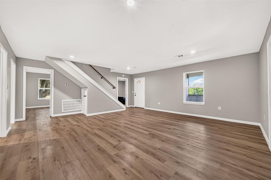 Spacious, unfurnished interior of a new home in , Boling (Image 13). Spacious, unfurnished interior of a new home in , Boling (Image 13).