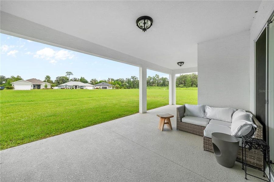 Exterior details and patio area of a home in , Ocala (Image 35).