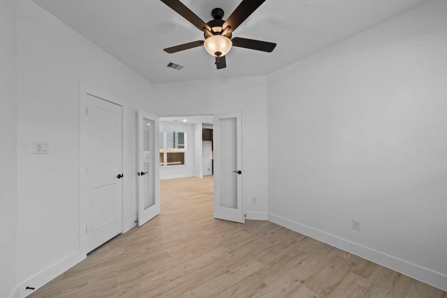 Spacious, unfurnished interior of a new home in The Woodlands Hills, Willis (Image 29).