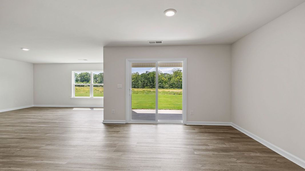 Spacious, unfurnished interior of a new home in Spring Ridge, Anderson (Image 24).