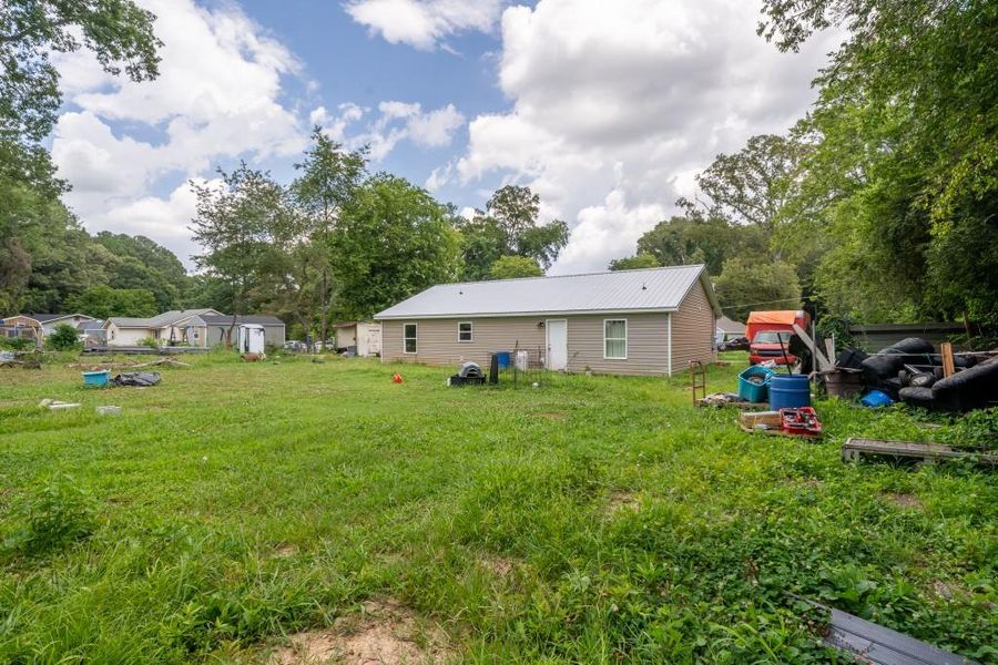 Image 25 of a home in . Image 25 of a home in .